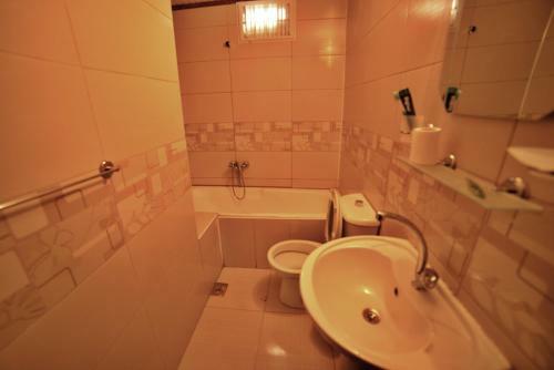Bed & Breakfast Cave Seasons Deluxe Hotel