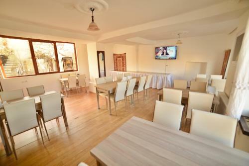 Bed & Breakfast Cave Seasons Deluxe Hotel