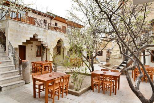 Bed & Breakfast Cave Seasons Deluxe Hotel