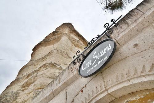 Bed & Breakfast Cave Seasons Deluxe Hotel