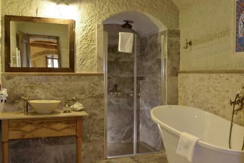 Hotel Seki Cave �avu?in