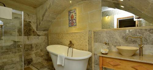 Hotel Seki Cave �avu?in