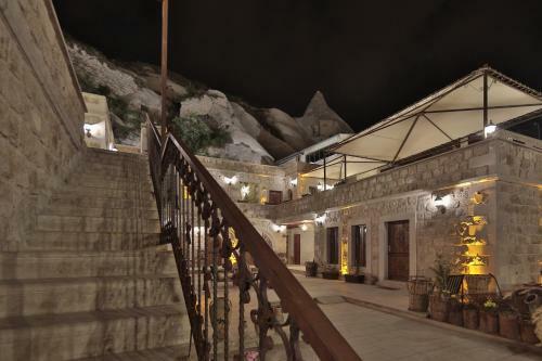 Guzide Cave Hotel
