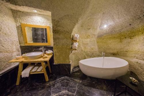 Agarta Cave Hotel
