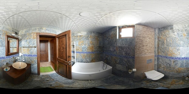 Caravanserai Inn Hotel