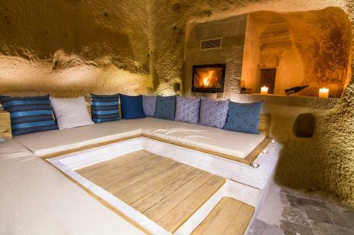 Hotel Azure Cave Suites