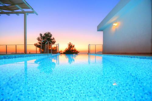 Villa Alya