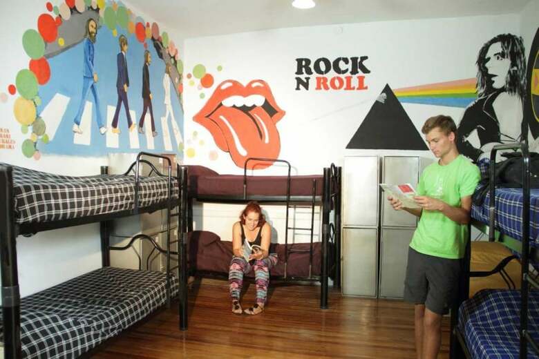 Apartamentos Play Hostel