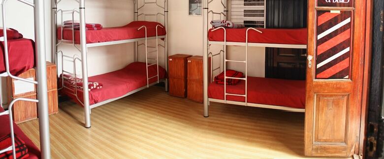 Apartamentos Play Hostel