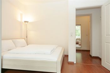 Hotel B! Apartments