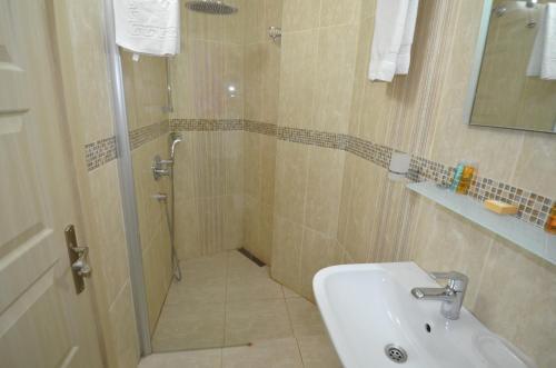 Hotel Cachet - Adult Only +14