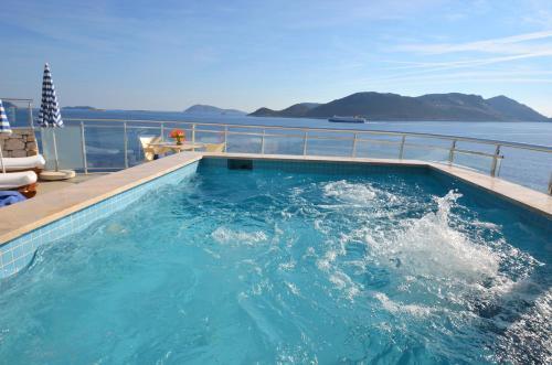Hotel Cachet - Adult Only +14
