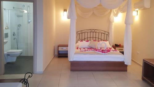Hotel Cachet - Adult Only +14