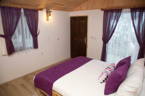 Bed & Breakfast Kara Kedi Beach Bungalow