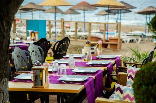 Bed & Breakfast Kara Kedi Beach Bungalow
