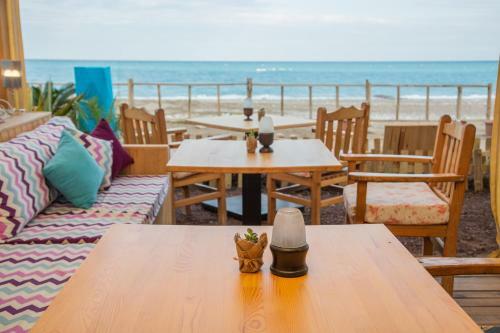 Bed & Breakfast Kara Kedi Beach Bungalow