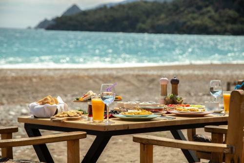 Bed & Breakfast Kara Kedi Beach Bungalow