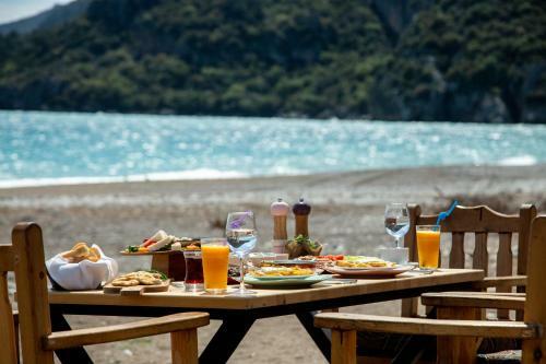 Bed & Breakfast Kara Kedi Beach Bungalow