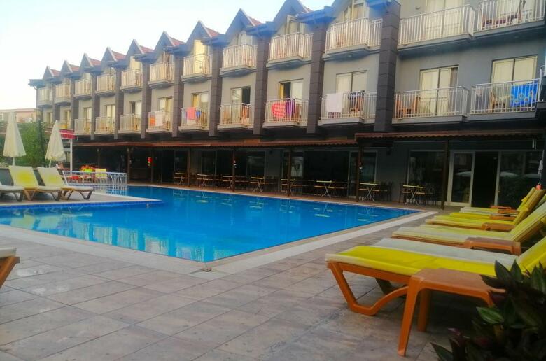 Grand Nar Hotel