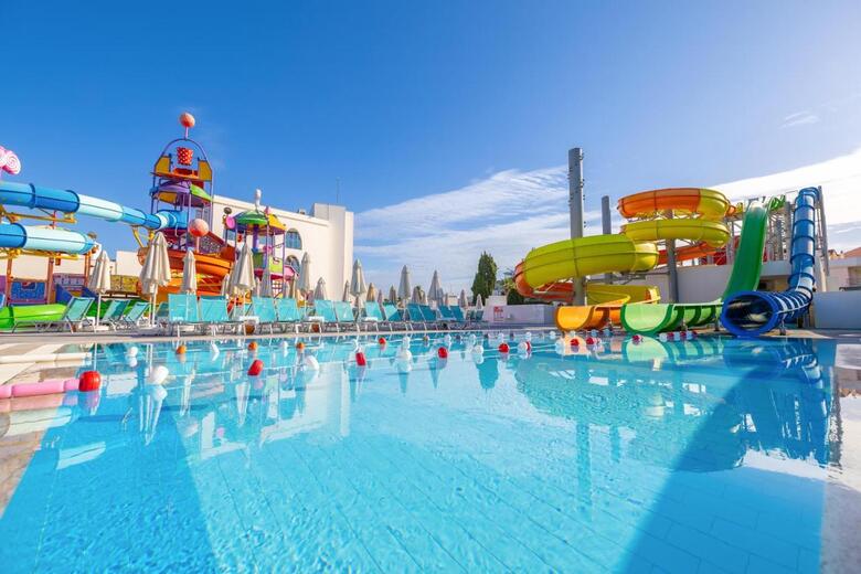 Hotel Infinity By Yelken Aquapark&resorts Ku?adasi