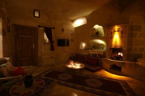 Hotel Abu Hayat Cave Suites