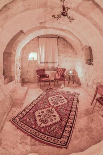 Mosaic Cave Hotel