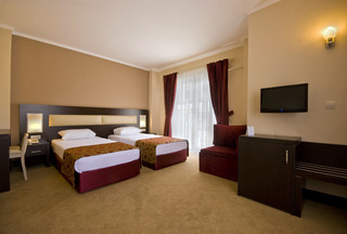 Hotel White Lilyum