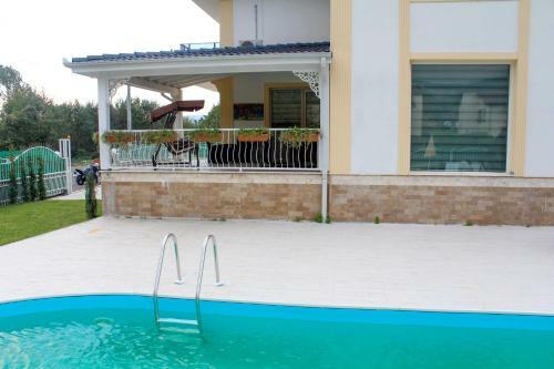 King Villa