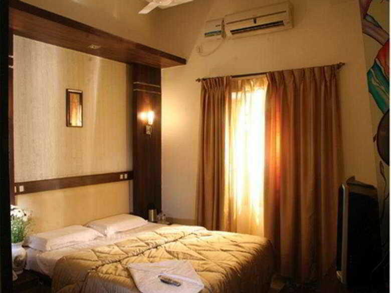 Hotel Golden Residency
