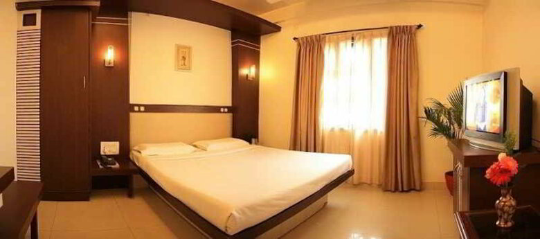 Hotel Golden Residency