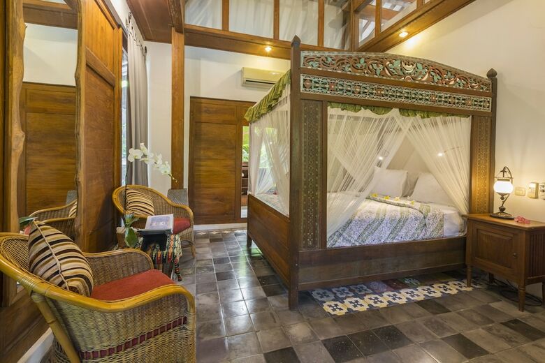 Kampung Kecil Villa