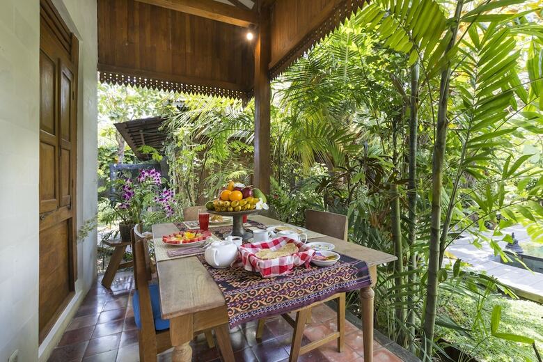 Kampung Kecil Villa