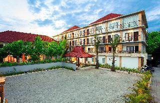 Hotel Puri Saron Baruna Beach Cottages