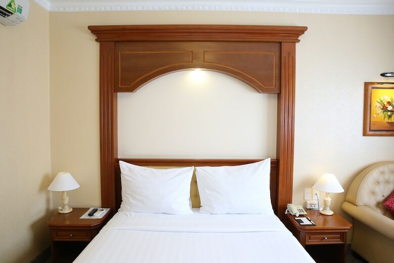 May Hotel