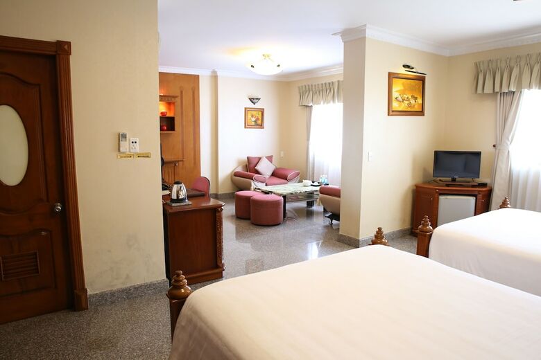 May Hotel