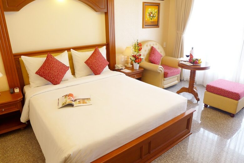 May Hotel