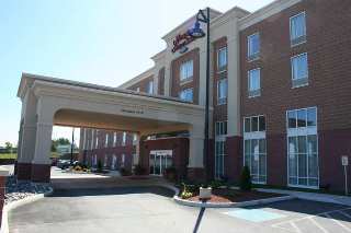 Hampton Inn Hotel & Suites