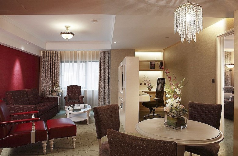Hotel Grand Noble