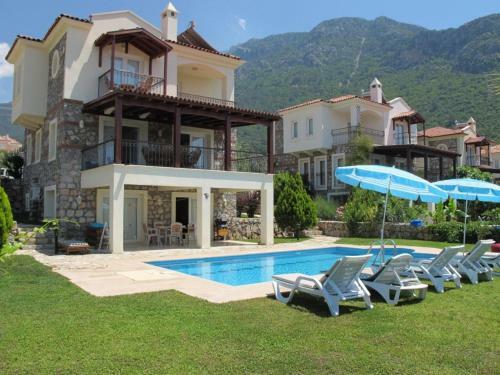 Fiesta Villa 01