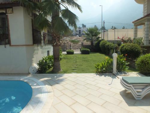 Villa Daisy Garden B