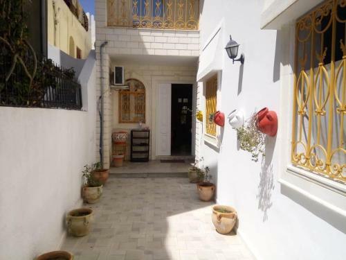 Hostal Appartements Faten Jegham
