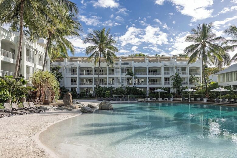 Hotel Peppers Beach Club And Spa Palm Cove