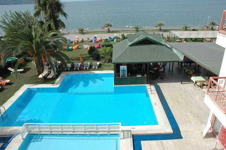 Hotel Ceren