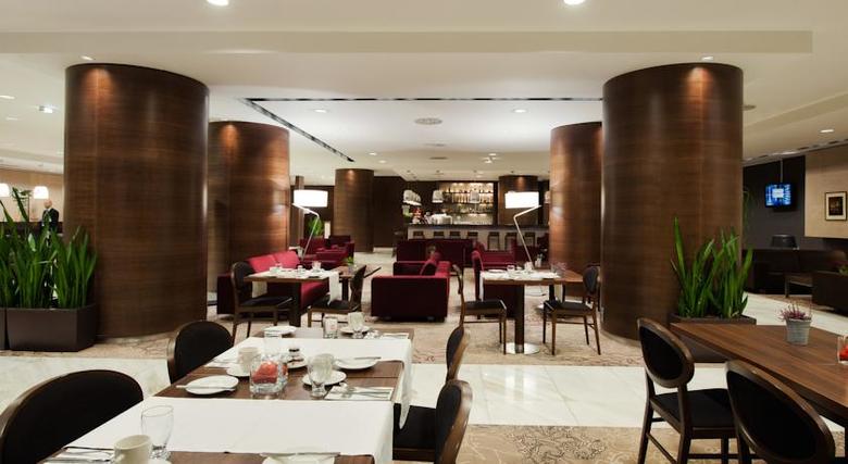 Hotel Doubletree By Hilton
