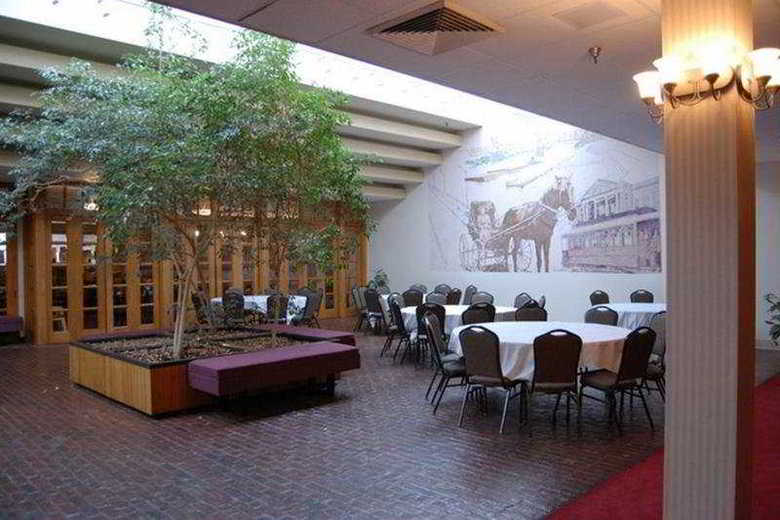 Hotel Alexandria Fulton