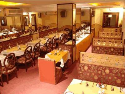 Grand Sartaj Hotel
