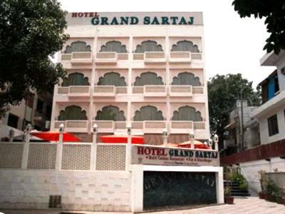 Grand Sartaj Hotel