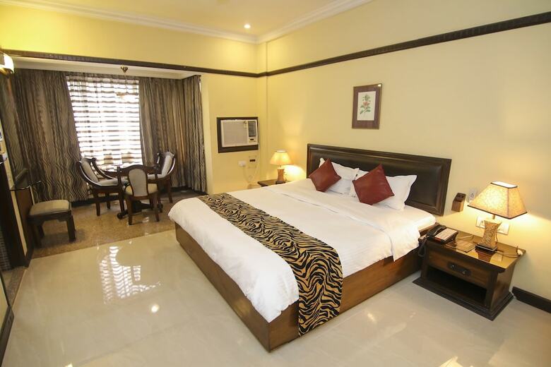 Hotel Lytton