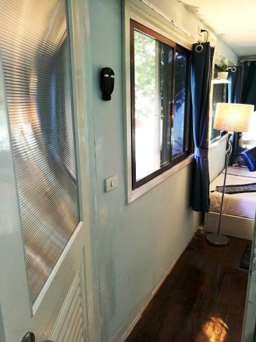 Cozy Homestay Beachfront Bungalow