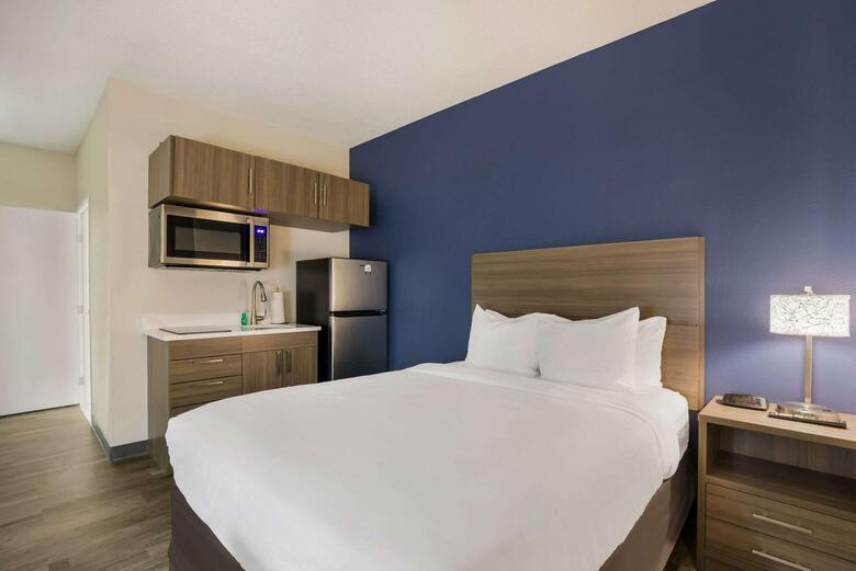 Comfort Inn North Joliet Hotel